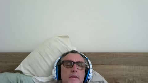 Brian online show from 10/25/25, 02:08