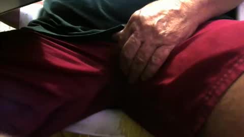 ozzienuts21153 online show from 03/02/26, 08:54