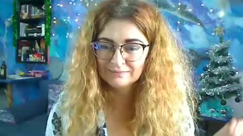 Snapshot of ozzy_helen chatting on 01/03/25, 09:47 Ozzy Helen online show from 01/03/25, 09:47