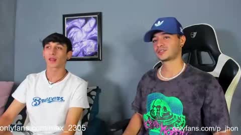 Snapshot of p_jhon chatting on 06/20/26, 04:48 P online show from 06/20/26, 04:48