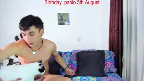 Snapshot of p_jhon chatting on 07/26/26, 05:04 P online show from 07/26/26, 05:04