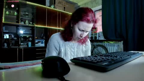 Ella online show from 02/06/25, 01:10