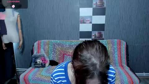 Ella online show from 09/25/25, 07:45