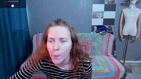 Ella online show from 10/31/25, 07:42