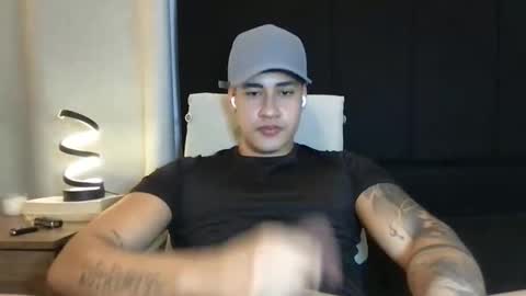 Javi    online show from 10/04/25, 02:53