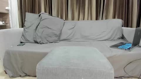 Snapshot of pablo_feet chatting on 01/17/26, 04:06 Paolo 187 84 online show from 01/17/26, 04:06