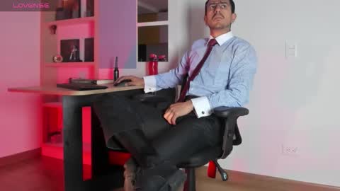 Snapshot of pablo_rincon95 chatting on 12/04/25, 11:30 pablo rincon95 online show from 12/04/25, 11:30