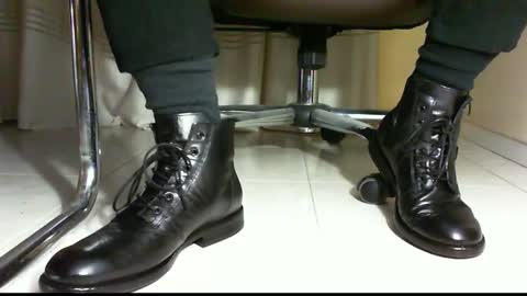 Snapshot of pablomenesssl chatting on 01/07/25, 07:06 Pablo Meness online show from 01/07/25, 07:06