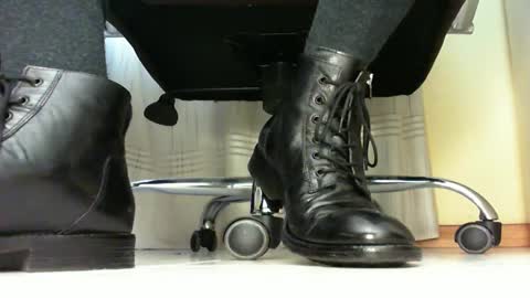 Snapshot of pablomenesssl chatting on 01/25/25, 03:20 Pablo Meness online show from 01/25/25, 03:20