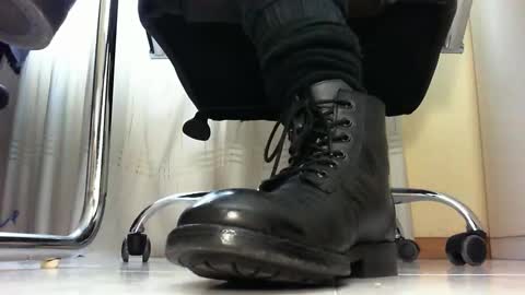 Snapshot of pablomenesssl chatting on 02/01/25, 01:30 Pablo Meness online show from 02/01/25, 01:30