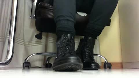 Snapshot of pablomenesssl chatting on 02/01/25, 05:26 Pablo Meness online show from 02/01/25, 05:26