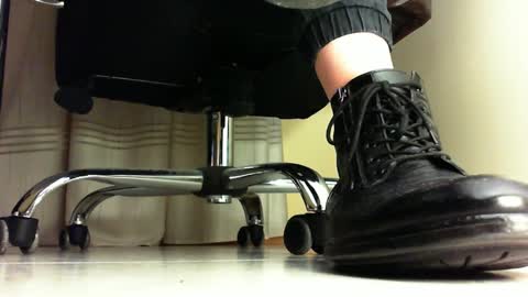 Snapshot of pablomenesssl chatting on 02/08/25, 05:39 Pablo Meness online show from 02/08/25, 05:39