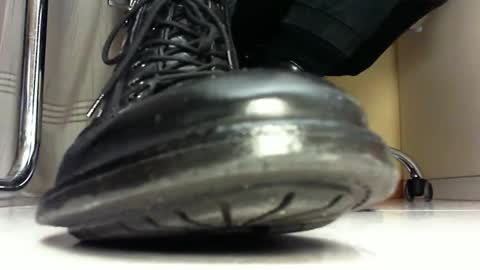 Snapshot of pablomenesssl chatting on 02/13/25, 10:43 Pablo Meness online show from 02/13/25, 10:43