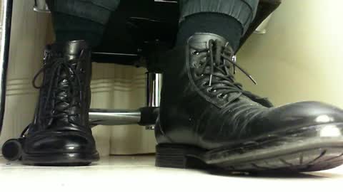 Snapshot of pablomenesssl chatting on 02/21/25, 12:38 Pablo Meness online show from 02/21/25, 12:38