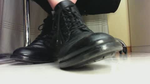 Snapshot of pablomenesssl chatting on 03/01/25, 07:26 Pablo Meness online show from 03/01/25, 07:26