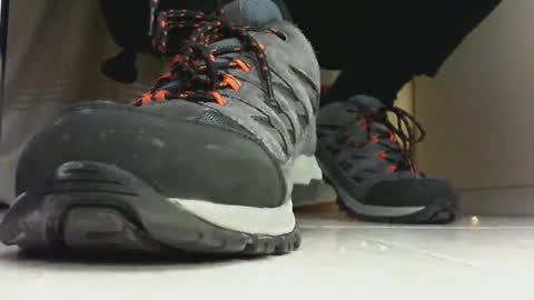 Snapshot of pablomenesssl chatting on 03/02/25, 08:40 Pablo Meness online show from 03/02/25, 08:40