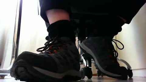 Snapshot of pablomenesssl chatting on 03/03/25, 02:37 Pablo Meness online show from 03/03/25, 02:37