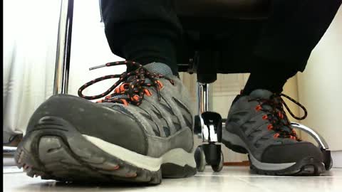 Snapshot of pablomenesssl chatting on 03/08/25, 12:20 Pablo Meness online show from 03/08/25, 12:20