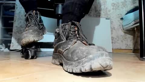 Snapshot of pablomenesssl chatting on 11/05/25, 06:41 Pablo Meness online show from 11/05/25, 06:41