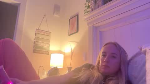 Snapshot of paige32323 chatting on 01/13/26, 12:27 paige32323 online show from 01/13/26, 12:27