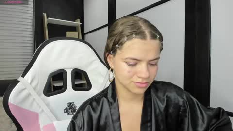 Snapshot of paigejayden chatting on 01/05/25, 01:13 Paige online show from 01/05/25, 01:13