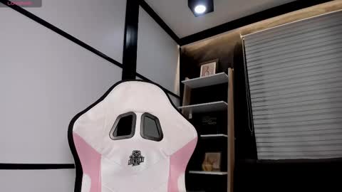 Snapshot of paigejayden chatting on 02/22/25, 01:33 Paige online show from 02/22/25, 01:33