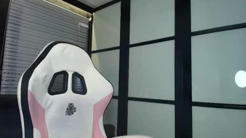 Snapshot of paigejayden chatting on 03/06/25, 09:09 Paige online show from 03/06/25, 09:09