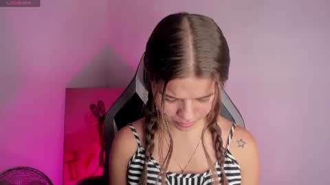 Snapshot of paigejayden chatting on 06/10/26, 02:34 Paige online show from 06/10/26, 02:34
