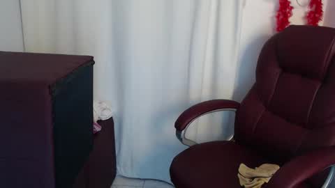 paiper online show from 02/15/26, 07:51