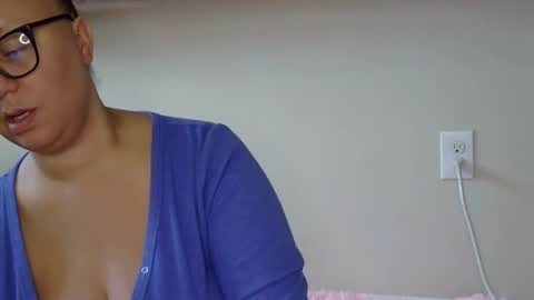 Snapshot of paisleehaze chatting on 11/13/25, 04:28 Paislee Haze online show from 11/13/25, 04:28