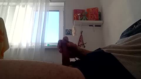 pajero1271 online show from 10/27/25, 04:16