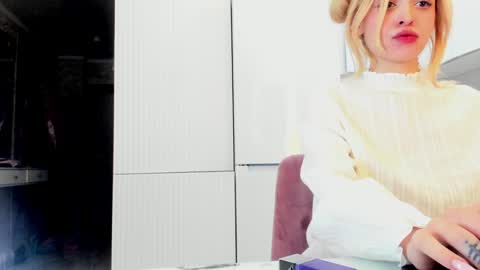 Snapshot of palmer_haze chatting on 01/11/25, 09:04 palmer_haze online show from 01/11/25, 09:04