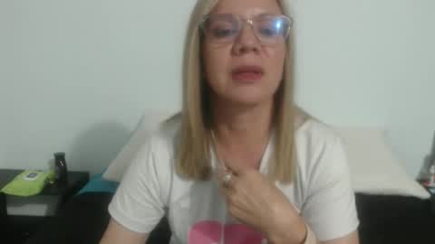 Snapshot of paloma_martin chatting on 04/26/26, 02:53 paloma online show from 04/26/26, 02:53