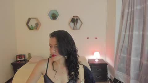 Paloma  online show from 03/27/26, 08:41