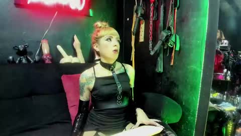 Paloma online show from 02/11/25, 09:25