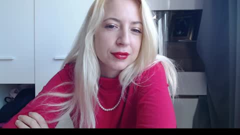 Snapshot of pam_fans chatting on 10/10/25, 07:07 BABE online show from 10/10/25, 07:07