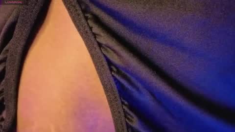 Snapshot of pameela_brown1 chatting on 04/16/26, 06:52 Pamela online show from 04/16/26, 06:52