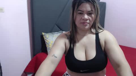 pamela_echeverria online show from 10/02/25, 10:22