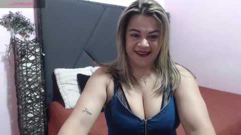 pamela_echeverria online show from 01/10/26, 11:23