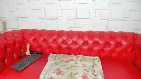 pamela_gaviria01 online show from 01/12/26, 04:12