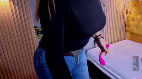 Snapshot of pamela_milf46 chatting on 06/02/26, 12:51 pamela_milf46 online show from 06/02/26, 12:51