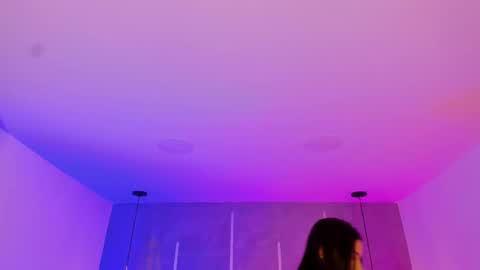 Manuela online show from 09/18/25, 12:07