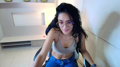 Snapshot of pamela_wolf_ chatting on 05/27/26, 12:40 Pamela online show from 05/27/26, 12:40