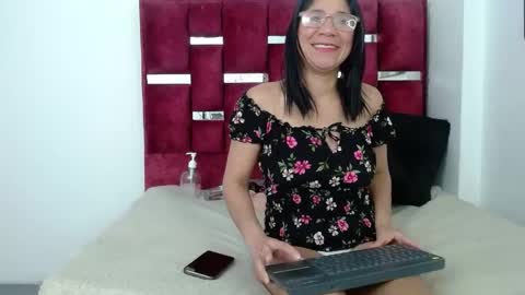 pamelacruzthx online show from 10/11/25, 01:49