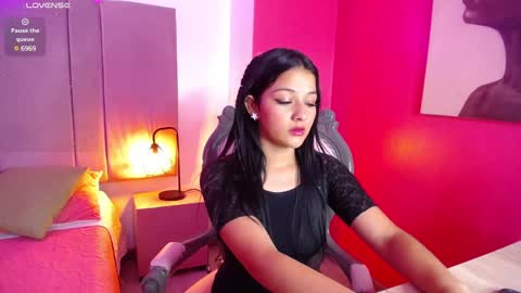 PamelaEvans   online show from 01/29/25, 08:14