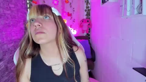 Snapshot of pamelajhonsom chatting on 01/27/25, 06:41 pamelajhonsom online show from 01/27/25, 06:41