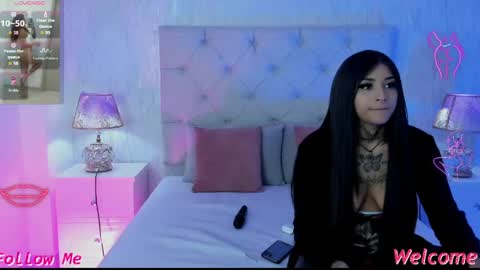 Snapshot of pamelamiler_ chatting on 05/02/26, 12:43 TELL ME PAMELLA AND GIVE ME A GOOD GRADE ITS IMPORTANT online show from 05/02/26, 12:43