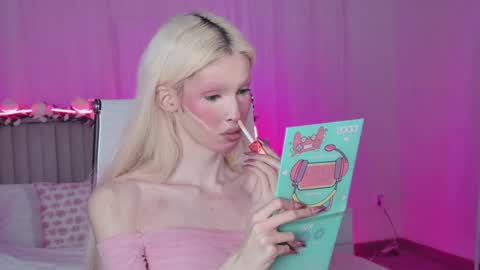 Snapshot of pamelamydreamys chatting on 06/01/26, 10:00 Pamelamy online show from 06/01/26, 10:00