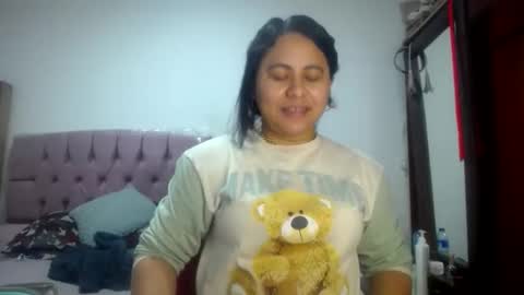 pamelitamartin online show from 10/01/25, 02:56