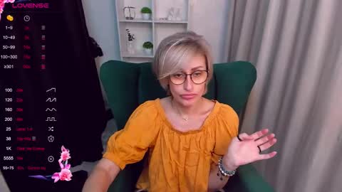 pamellamurphy online show from 11/10/25, 05:06